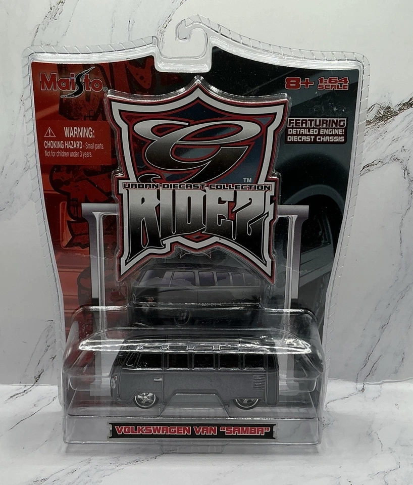 1987 Buick Grand National Black Muscle Series 1/64 Diecast Model Car by Maisto 1