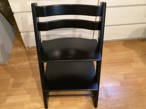 Stokke Tripp Trapp schwarz Hochstuhl 4. Gen. Newborn fähig passend für Baby Set - Bild 1 von 11