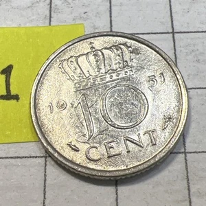 1951  Netherlands 10 Cents Small World Coin - KM# 182 - Picture 1 of 5