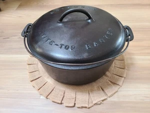 GRISWOLD #10 Slant Logo Gusseisen Tite-Top Dutch Oven - Bild 1 von 6