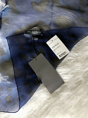 Bufanda ALEXANDER McQUEEN “Leopardo Metamorfosis” en Gasa de Seda Azul Real Foto 1 de 4