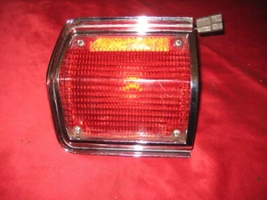 Conjunto de luz trasera izquierda Plymouth Fury Station Wagon 1965 2449677 - MUY BONITO - Imagen 1 de 3