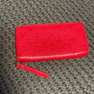 Louis Vuitton Empreinte Wallet /organizer zippy red Monogram - Picture 1 of 15