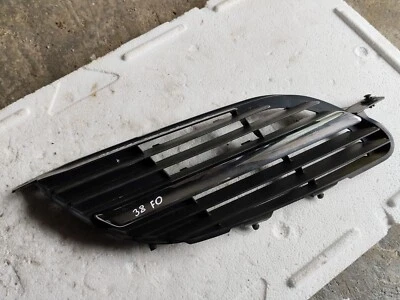 Nissan Almera Tino 2003/Front/Bumper grille/9381M020/2615102 Foto 1 de 4