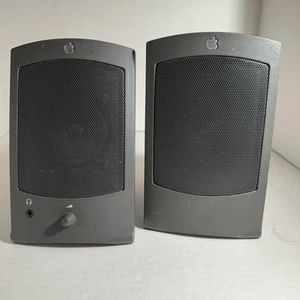 Altavoces de computadora con cable de diseño Apple vintage M2497 gris 1993 probados 1 pierna defectuosa - Imagen 1 de 5
