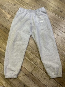 Gr. L - Supreme S Logo Jogginghose - Grau - Bild 1 von 11