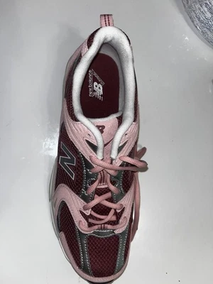 new balance 530 women 10.5 pink/red - Image 1 of 4