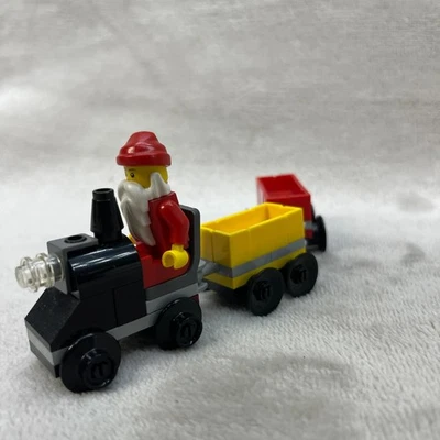 LEGO City Advent Calendar 60024 2014 Christmas Santa Claus Train - Image 1 of 4