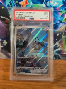 POKEMON SFA 2024 ILUSTRACIÓN DE FÁBULA CUBIERTA RARA #068 DUSKULL PSA 9 - Imagen 1 de 1