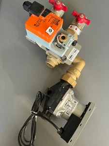 Hydraulikgruppe Lüftungsanlage Wilo Yono PARA RS 20/6 und Belimo LMC24A-SR-TP - Bild 1 von 3