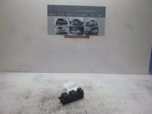 05-06 SAAB 9-2X Driver Left Front Door Switch Driver's Window 8137 - Picture 1 of 12