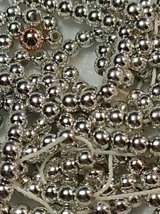 Perline Color Argento materiale plastica 2 mm cod.105/027 - Foto 1 di 2