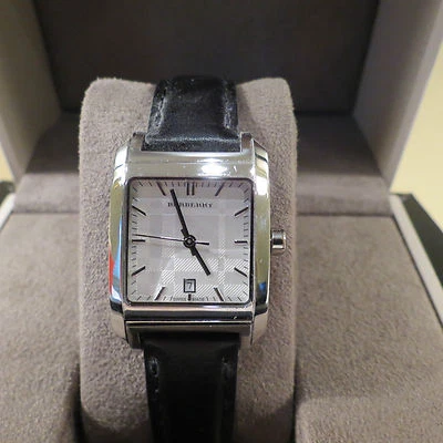 NOVO RELÓGIO FEMININO AUTÊNTICO BURBERRY COURO PRETO PRATA #BU1575 COM CAIXA - Imagem 1 de 4