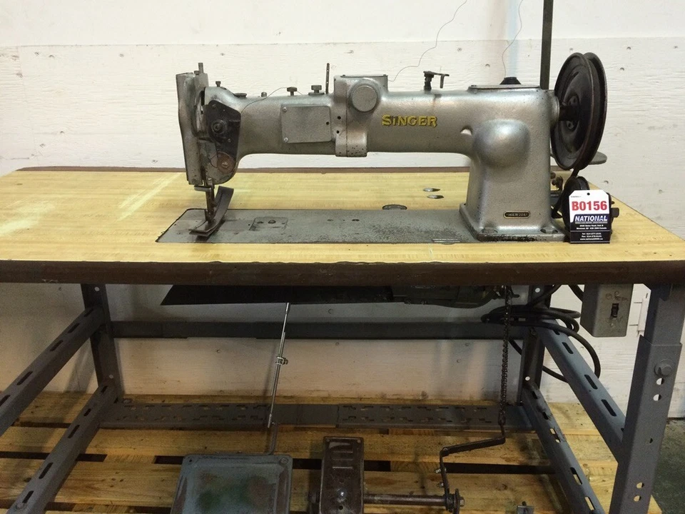 Vintage Singer 144W204  20” Long-arm, Extra Heavy Duty Walking Foot — 第 1/1 张图片
