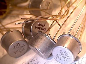 2N1304 (1851-0017) transistor TI metal can (5961-00-826-0799 ) golden leads - Bild 1 von 1