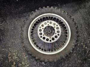 1983 Suzuki RM250 RM 250 original COMPLETE REAR WHEEL RIM HUB SPOKED 18 x 1.85 - Picture 1 of 20