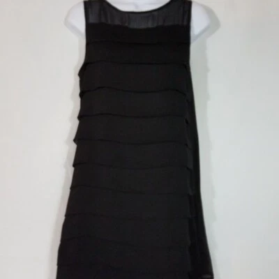 Vestido Forever 21 Lil Negro En Capas Talla 6 Poliéster Forrado Cerradura Trasera Foto 1 de 4