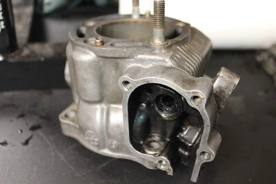 Honda CR125R CR 125 2001 cilindro jarra barril (para reparación - puntuación) [00-01] Foto 1 de 4