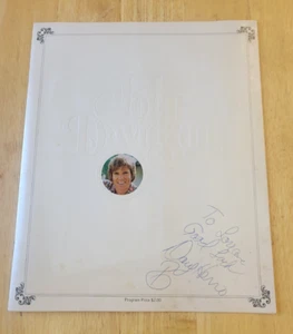 JOHN DAVIDSON SOUVENIR PROGRAM SIGNED (READ DESCRIPTION) ! NEIL SEDAKA - Picture 1 of 8
