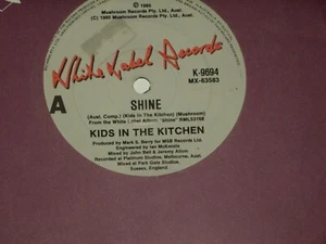 KIDS IN THE KITCHEN *RARE 7" 45 ' SHINE ' 1985 VGC+ - Picture 1 of 2