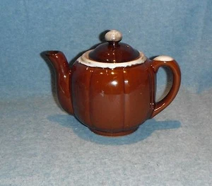 VINTAGE BROWN DRIP TEA POT WITH LID - Picture 1 of 6