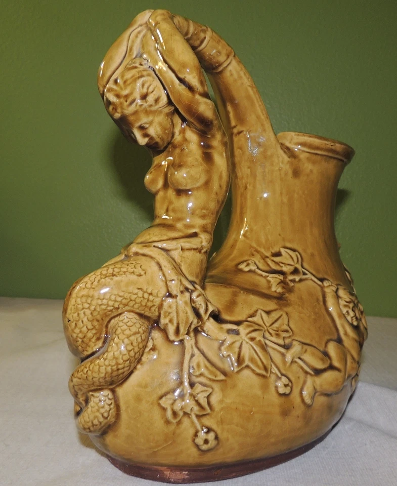 Jarrón de cerámica china Shiwan Shi Wan Ware pieza decorativa. Foto 1 de 4