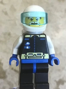 LEGO Classic Space Male Minifig Ice Planet with Mustache and Bushy Eyebrows - Picture 1 of 2