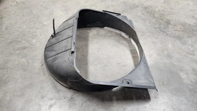 Cubierta superior del ventilador del radiador Nissan 300ZX Z31 1984-1989 21477-01P00 Foto 1 de 4