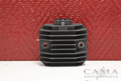 REGULADOR DE TENSIÓN Kawasaki ZX 6 R 1995-1997 (NINJA ZX-6R ZX600F) 1995 SH650A12 Foto 1 de 2