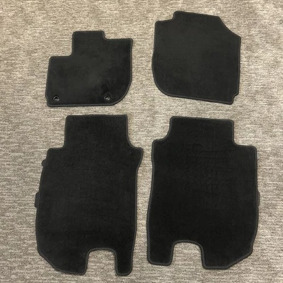 Juego de 4 alfombrillas negras delanteras traseras Honda HR-V HRV 2016-2022 OEM Foto 1 de 4