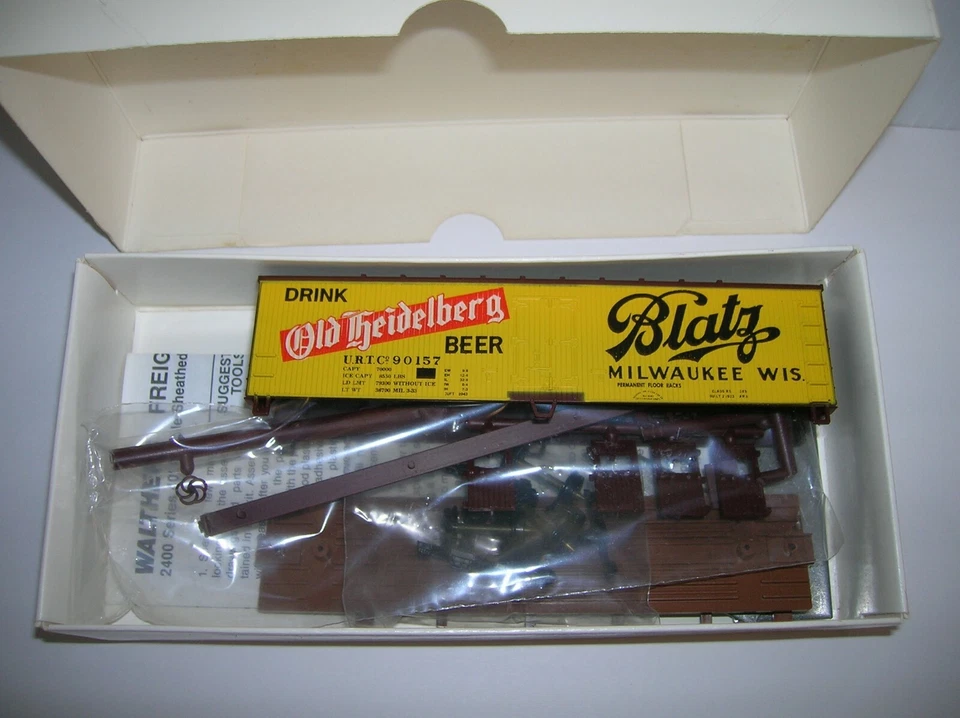 WALTHERS HO 932-2471 " OLD HEIDELBERG BEER REEFER " KIT , LOT # 20569 - Image 1 of 1