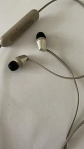 SONY WI-C310N Wireless Bluetooth In Ear Earphones - Gold ( one ear not working) - Picture 1 of 1
