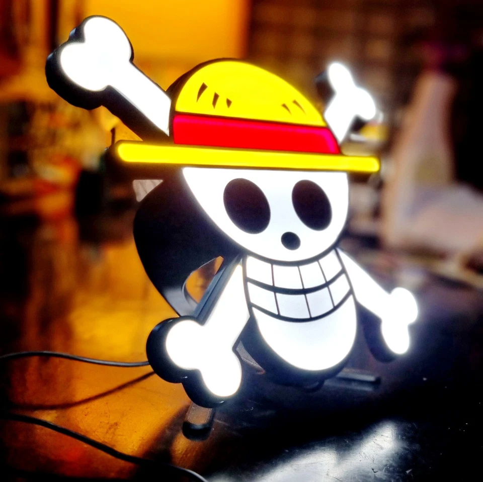ONE PIECE LED Lightbox Abat Jour. Lampada da Tavolo Teschio Dei Pirati Manga Jap - Immagine 1 di 4