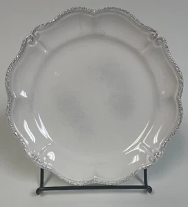 Royal Velvet Chateau White & Gray 8 1/4" Scalloped Salad Plates - Picture 1 of 18
