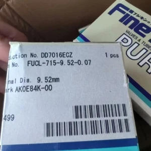 Válvula de retención FUJIKIN 1/2 MVCR FUCL-715-9.52-0.07 6.86KPA 1 pieza - Imagen 1 de 6