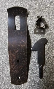 Haken mit Feder Beschlag Verschluss Verriegelung Schloss einrasten Schrank Tür - Bild 1 von 4
