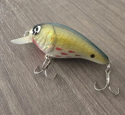 Señuelo de pesca Bass Pro Shops XPS Crankbait flotante Lazer Eye Sonajero 2,5" de colección Foto 1 de 4