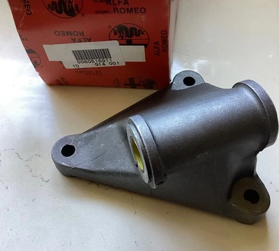 全新 Alfa Romeo Spider GT Giulia Berlina 转向空转盒 外壳 原始设备制造商 + 底座 — 第 1/2 张图片