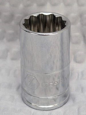 New GearWrench Standard SAE 12 Point Socket 1/2" Drive - Size 5/8" - Image 1 of 2