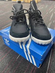 Zapatillas deportivas de hombre negras, adidas tubular | Compra online en