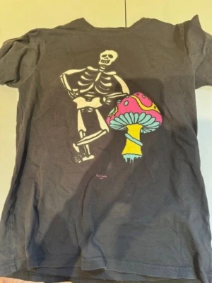 Camiseta Paul Smith Vintage Esqueleto y Seta Camiseta Grande Foto 1 de 2