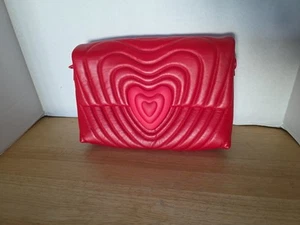 Escada Schultertasche Ora Herz rot ohne Riemen (jetzt wie eine Clutch)  - Bild 1 von 18