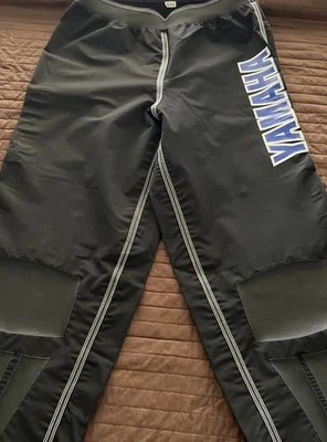 Pantalones de carreras de motocicletas Yamaha negros para hombre talla XL hechos en Canadá Foto 1 de 4