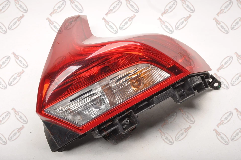 VOLVO V40 II Luz Trasera Derecho 31395845 - Imagen 1 de 4