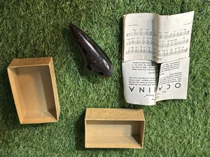Vintage Okarina Kunststoffflöte mit Box & Notenblatt - Made in USA - Bild 1 von 3