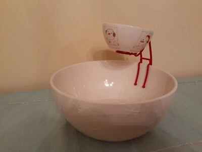 HALLMARK Holiday Entertainment Set! Snowflake Platter and Bowl Chip 'n Dip - Image 1 of 4