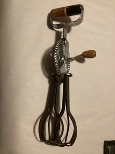 Vintage A&J—Battitore manuale rotante ad alta velocità. prodotti made by EKCO negli USA - Foto 1 di 20