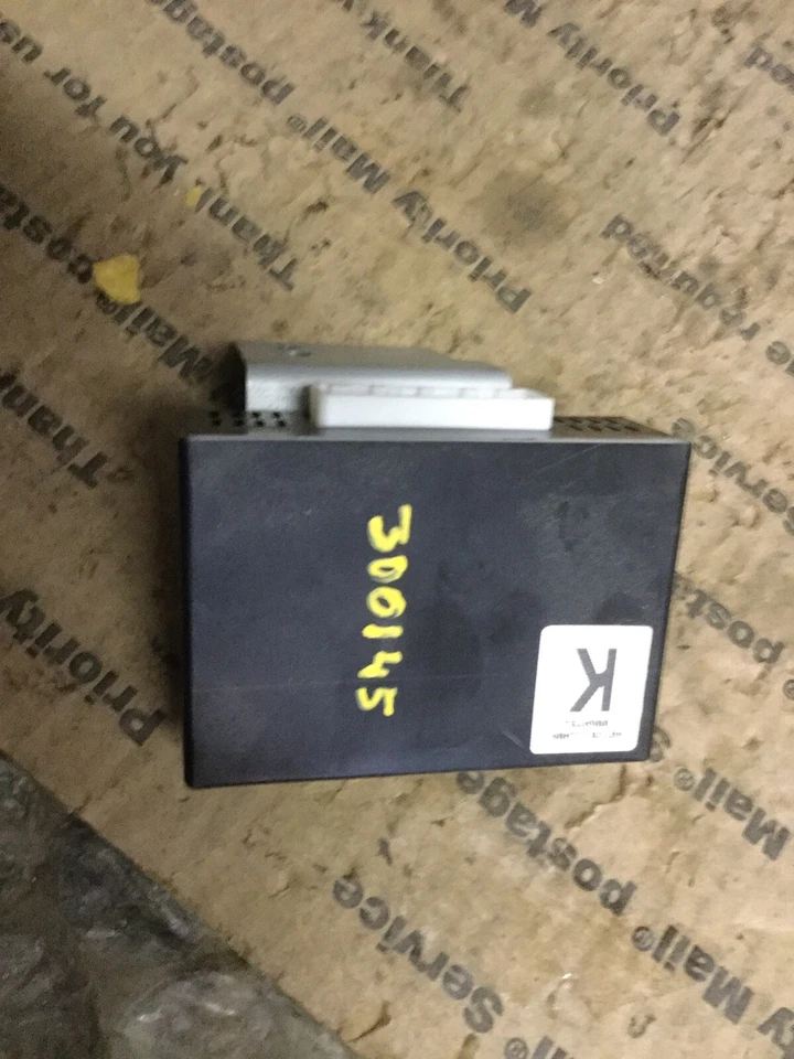 Módulo de pressão dos pneus 11 12 13 Infiniti QX56 40720 1LA0A - Imagem 1 de 2