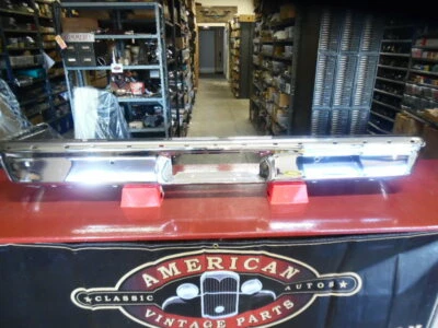 1974 1975 1976 FORD PINTO PARA-CHOQUE TRASEIRO NOS CROMO BRILHANTE D4FZ-17906B - Imagem 1 de 4