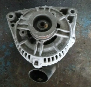 Holden Vectra JR 2.5 V6 Alternator - Picture 1 of 4
